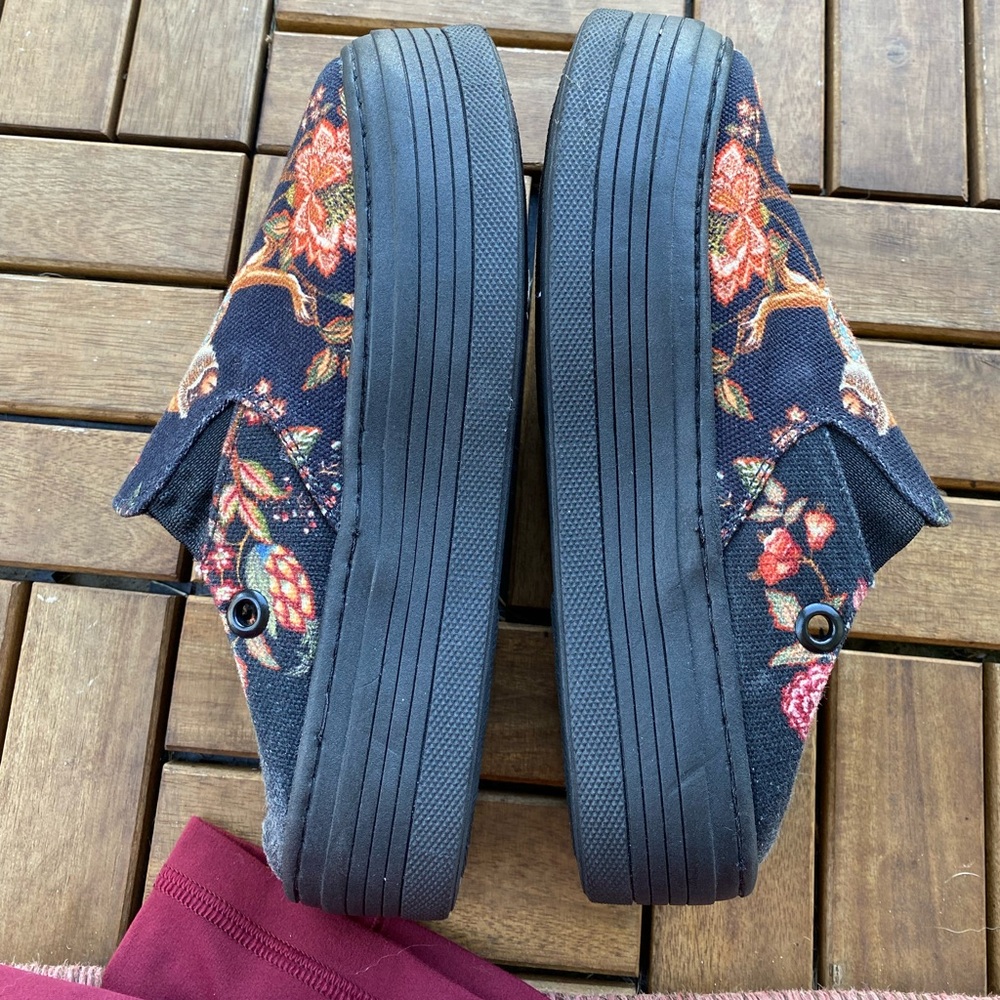 FARM RIO Eclectic Bohemian Monkey slip on platform clogs - Picture 5 of 8